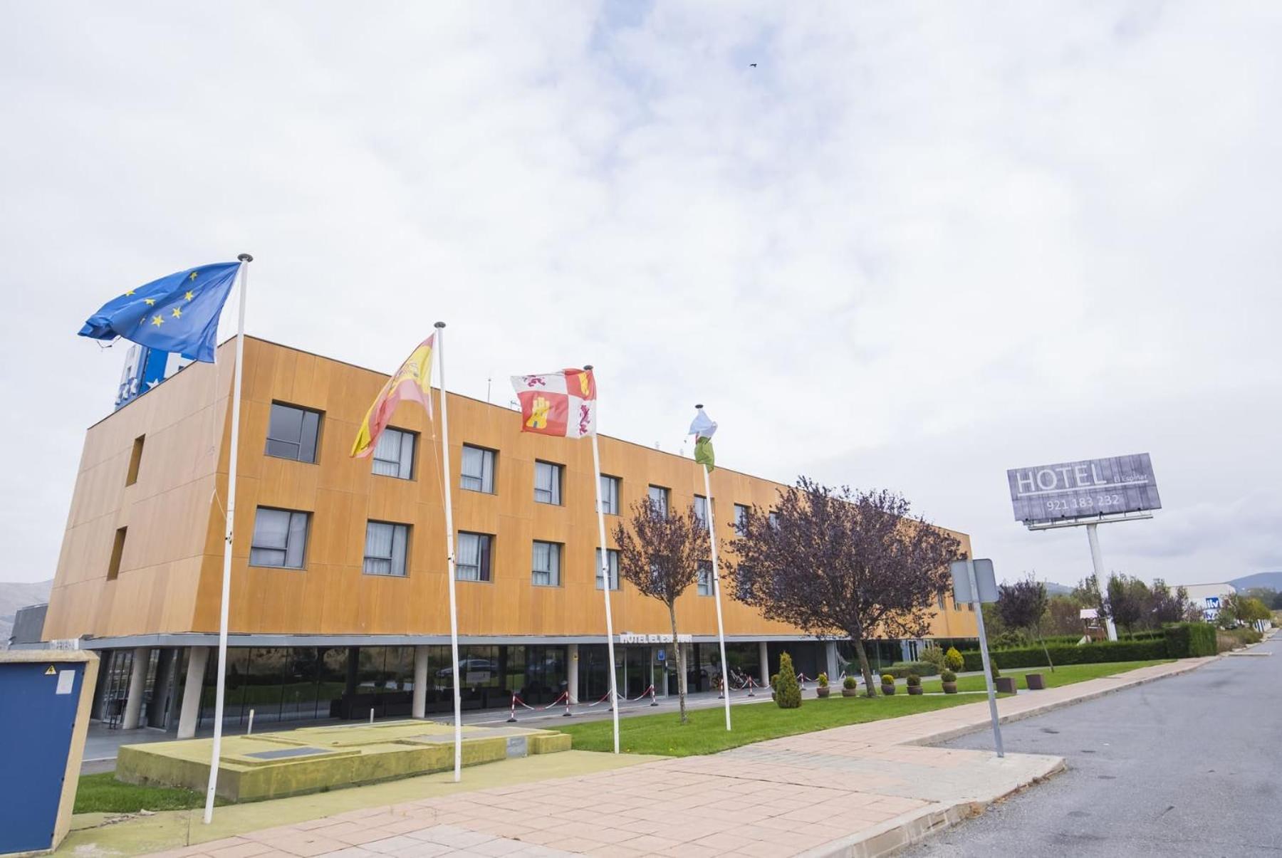 Alda El Espinar Ξενοδοχείο Εξωτερικό φωτογραφία